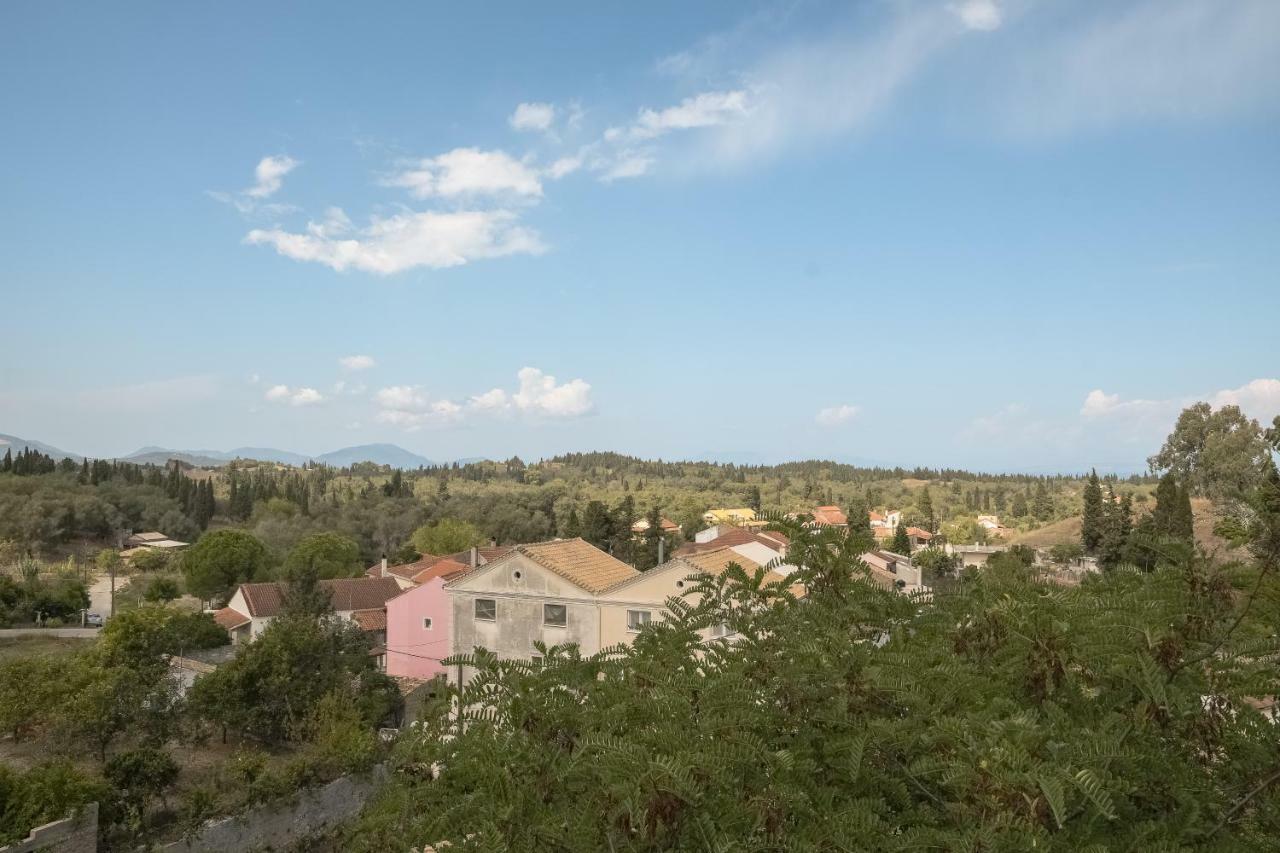 Modern Flat With Beautiful Views In South Of Corfu Leilighet Lefkímmi Eksteriør bilde